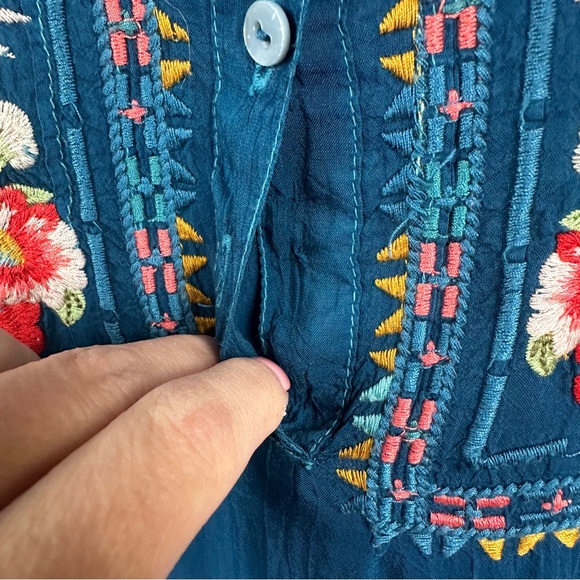 Johnny Was dark teal floral embroidered blouse size medium - Picture 3 of 7